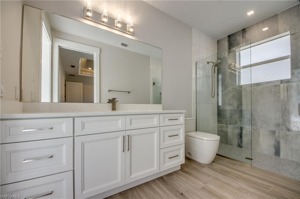 5314 Colonade CT-26