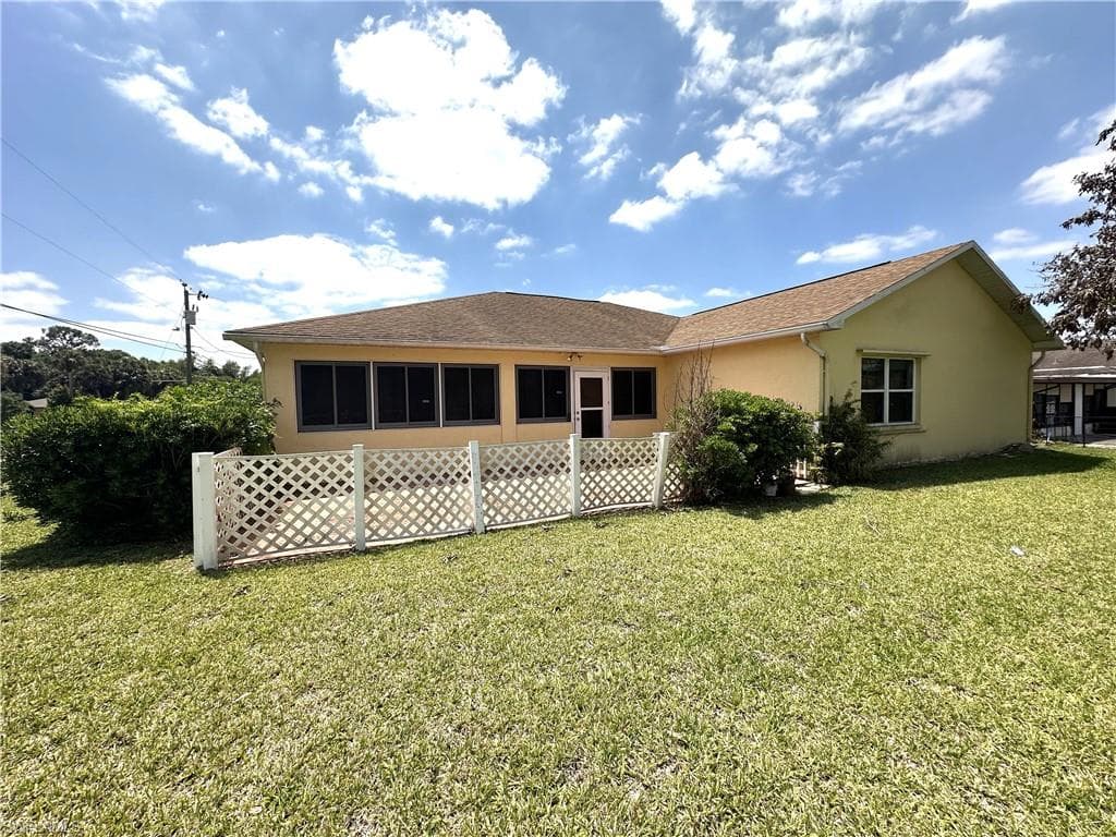 2409 Del Ray PL-33