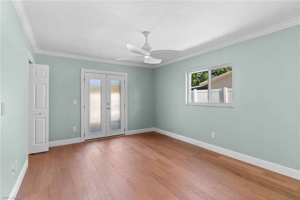 1036 Lake Shore CT-17