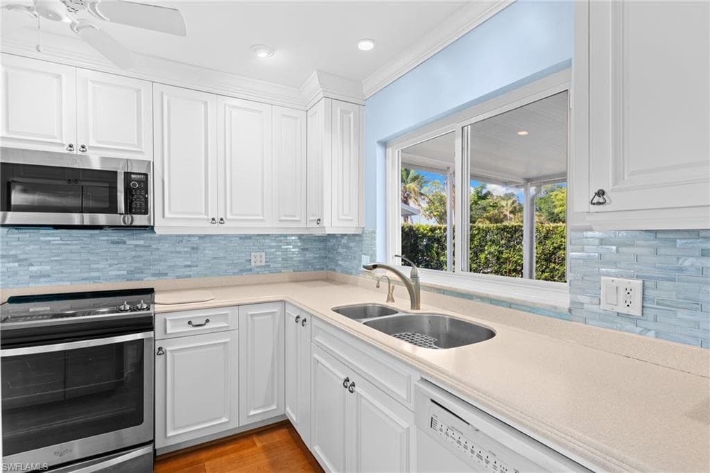 1036 Lake Shore CT-5