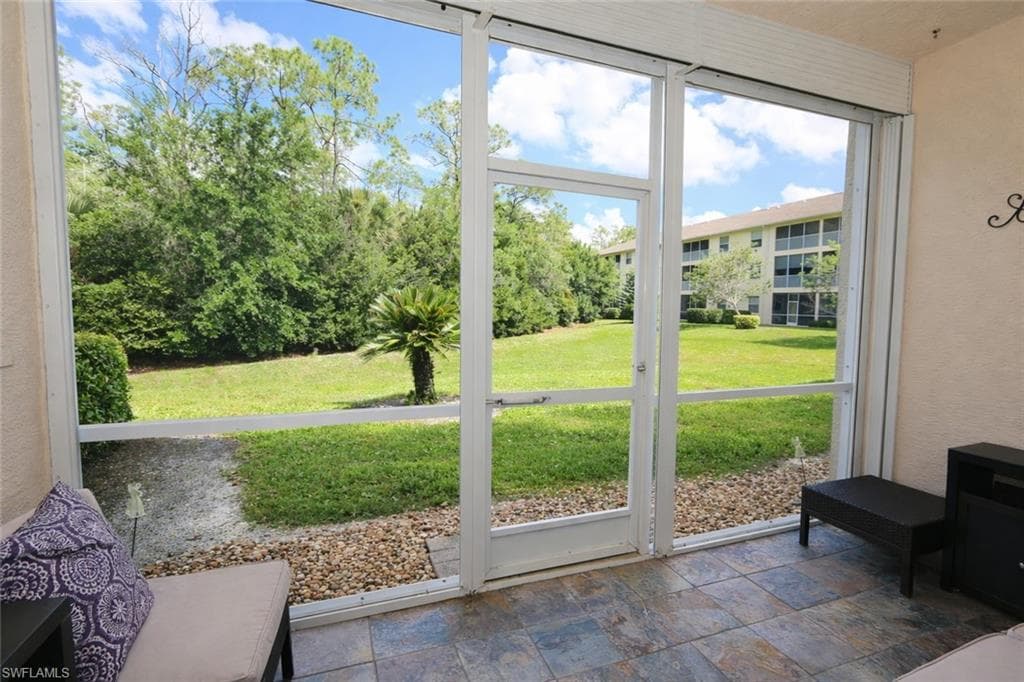 3225 Cypress Glen WAY 105-3