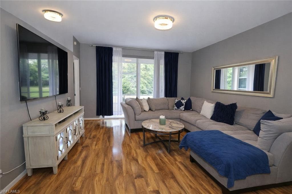 3225 Cypress Glen WAY 105-5
