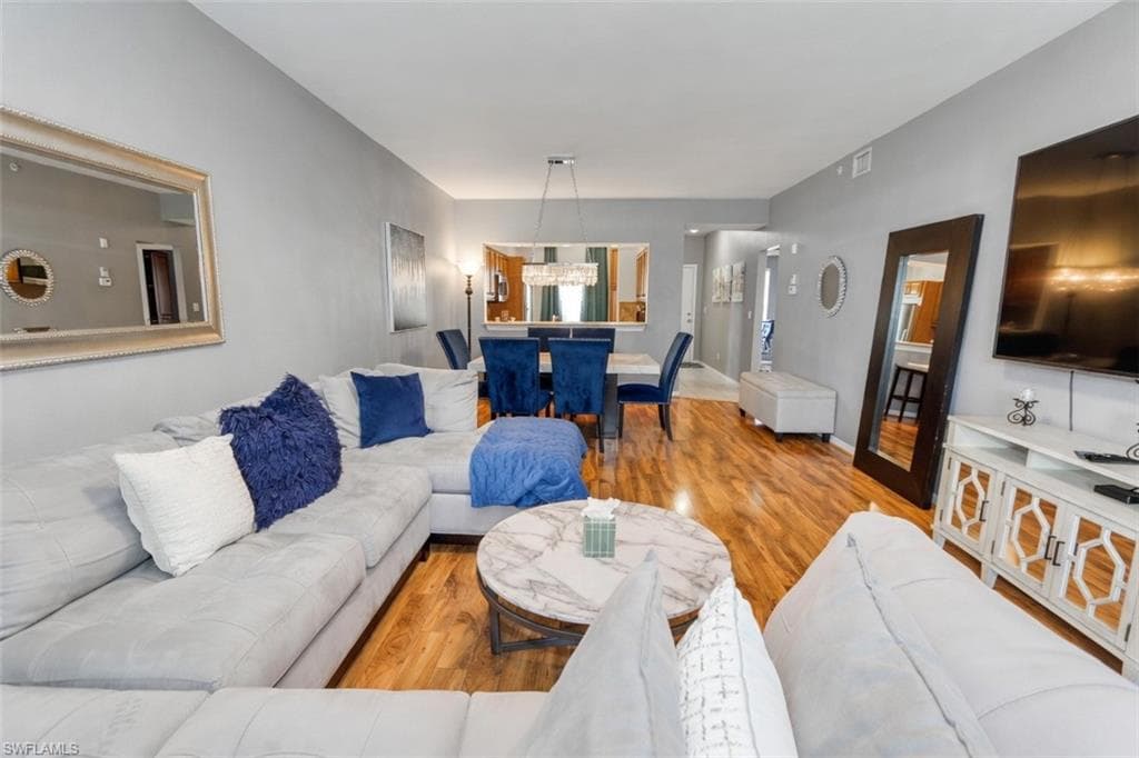 3225 Cypress Glen WAY 105-4