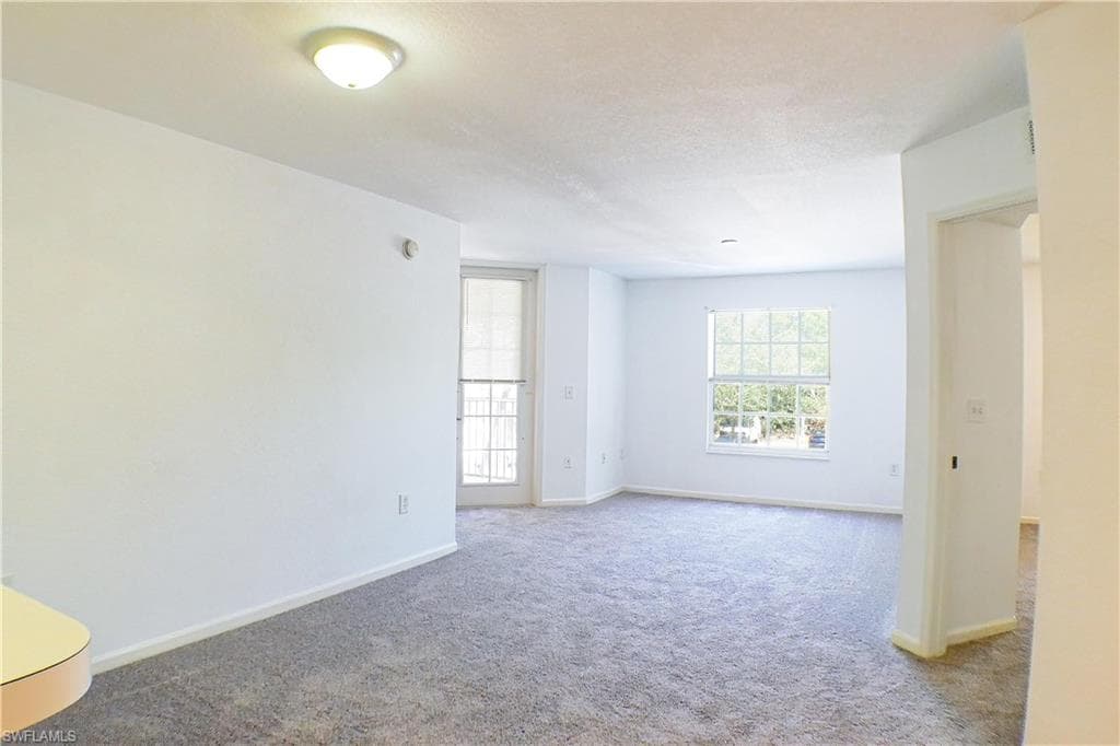 4113 residence DR 211-15