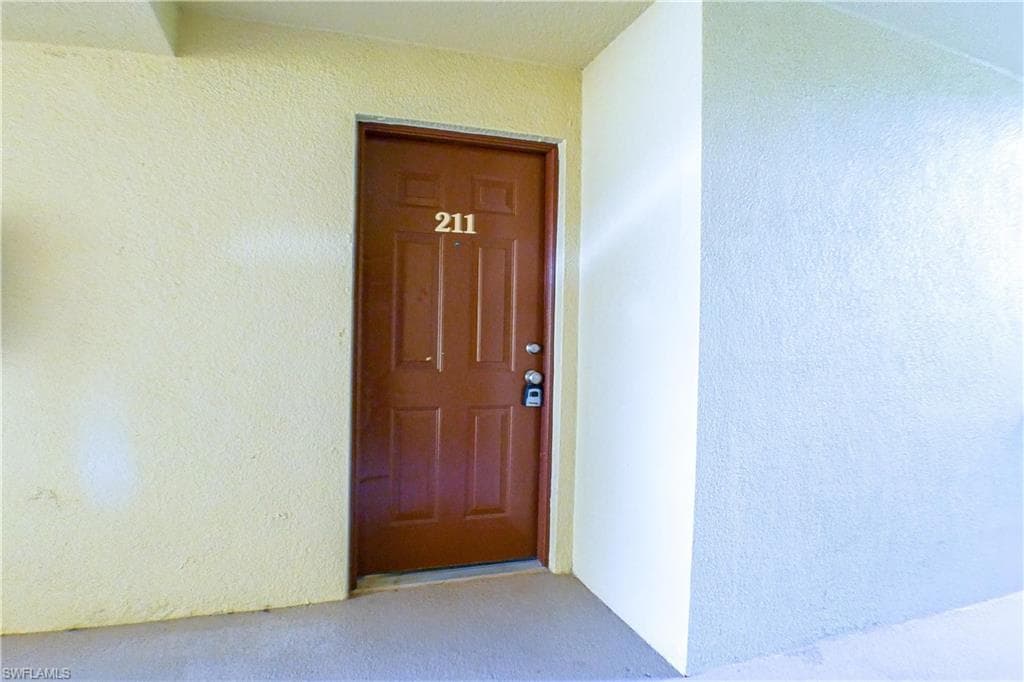 4113 residence DR 211-4