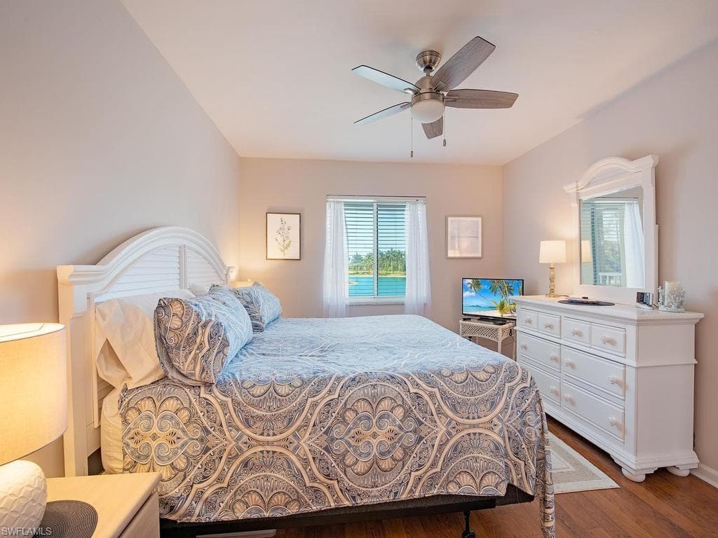 3675 Amberly CIR C207-9