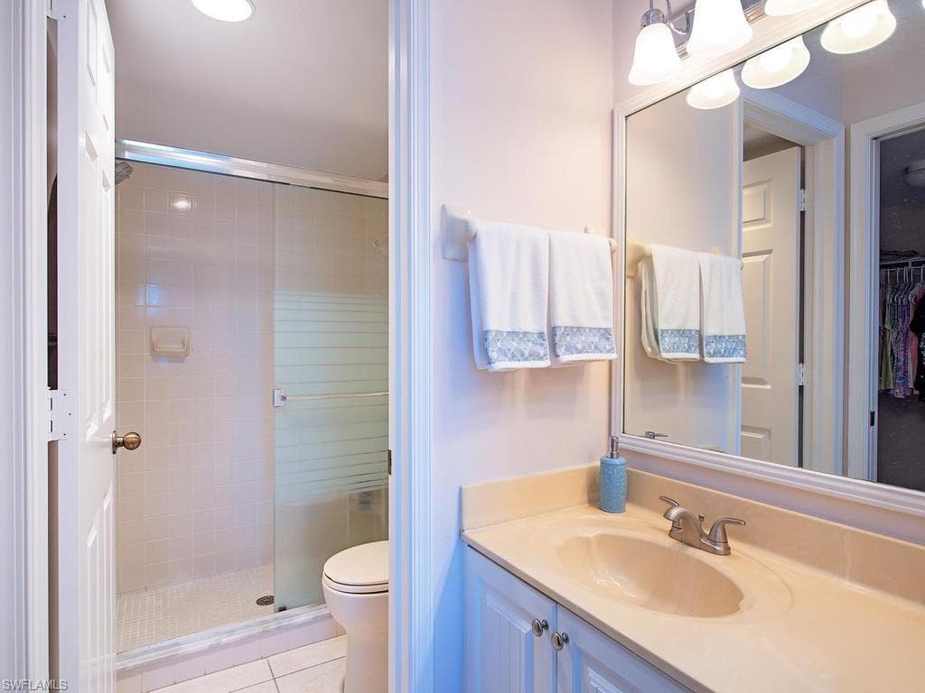3675 Amberly CIR C207-8