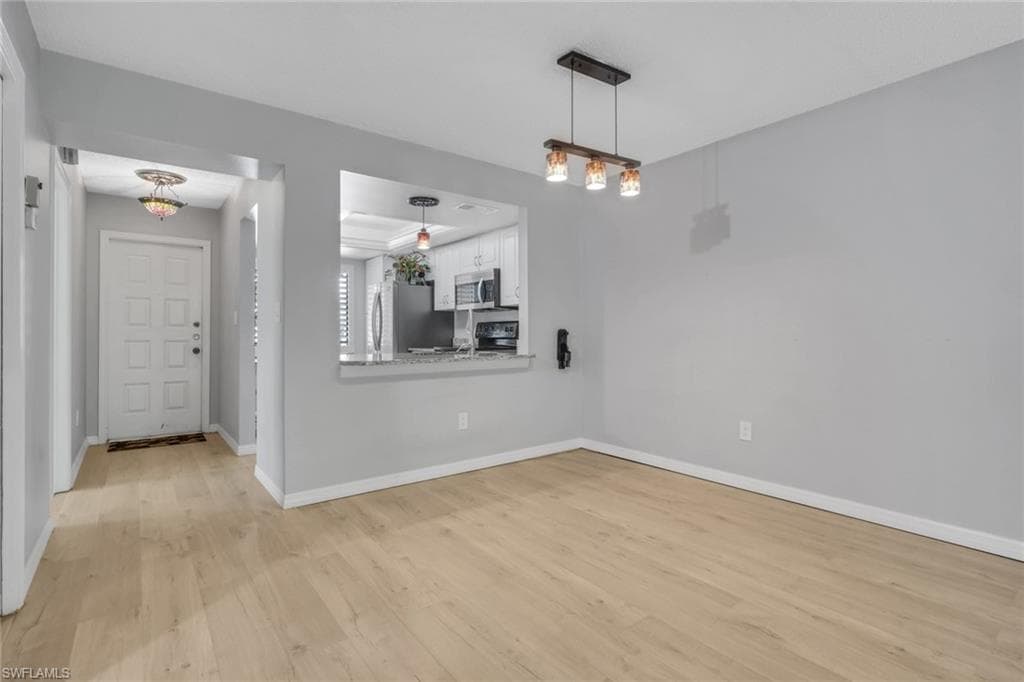 9861 Alabama ST 3-9