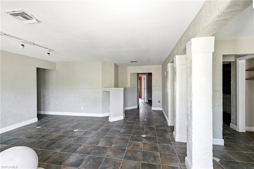 2204 Channel WAY-8