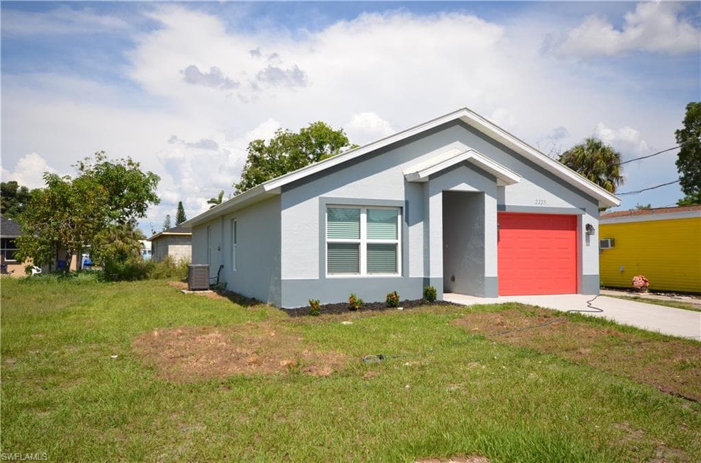 2225 Carver AVE-2