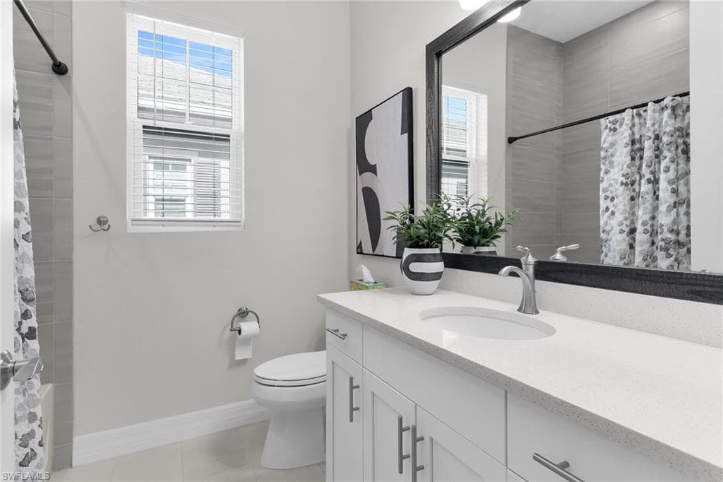 268 Indies DR E 202-7