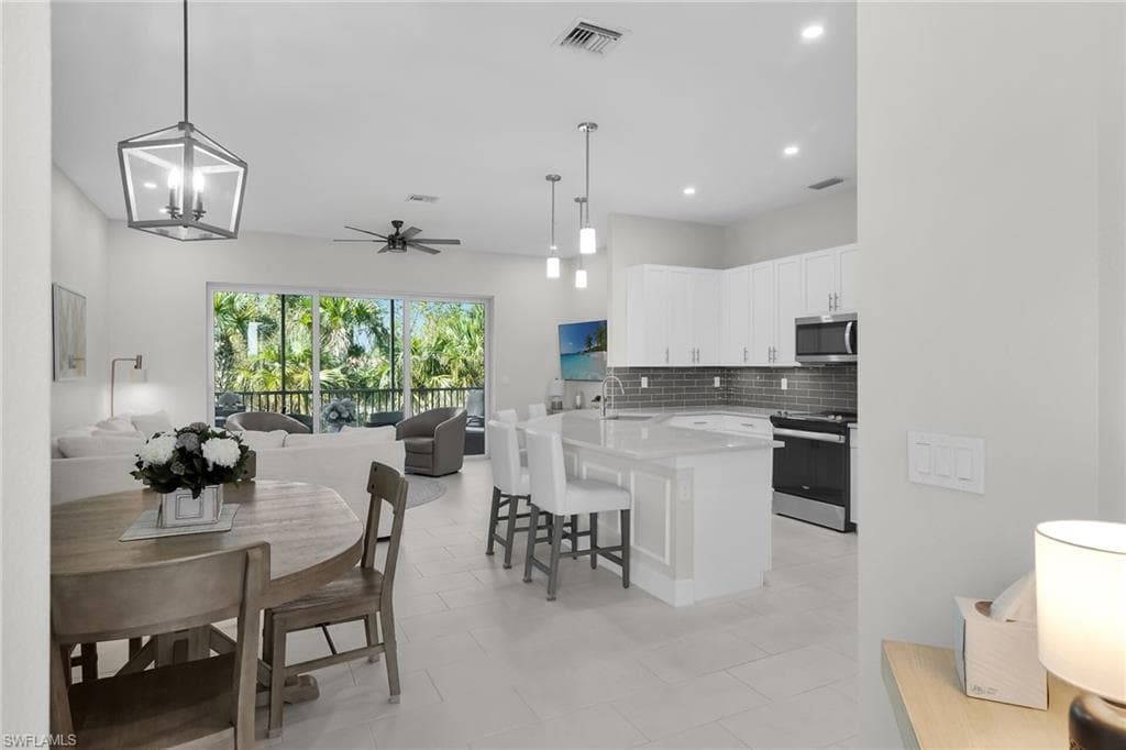268 Indies DR E 202-4