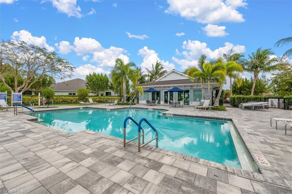 2302 Marquesa CIR-41
