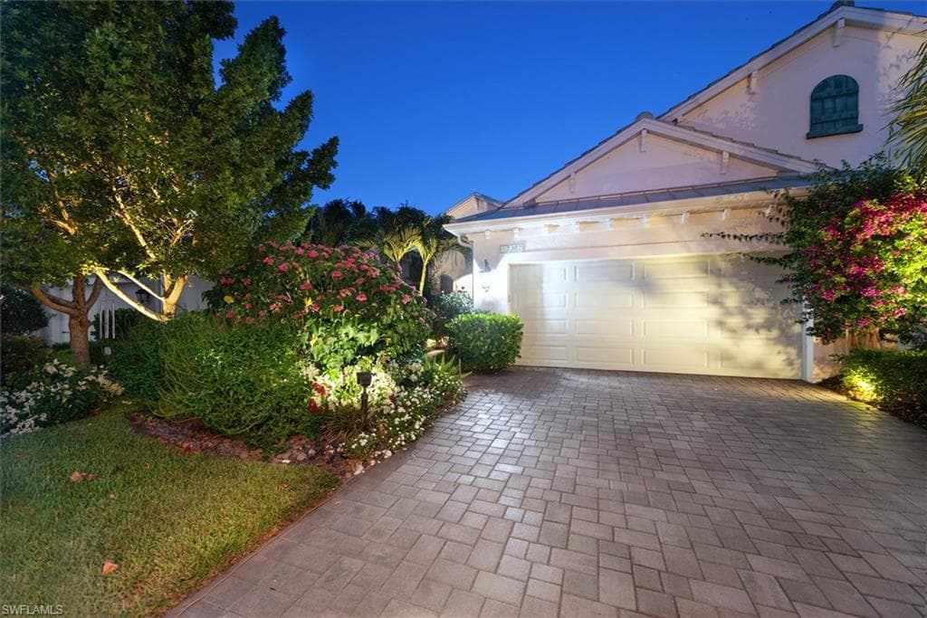 2302 Marquesa CIR-37