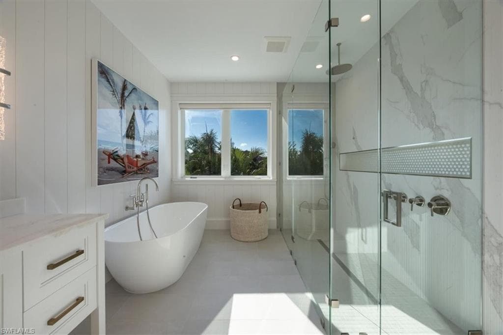 493 8th AVE S-32