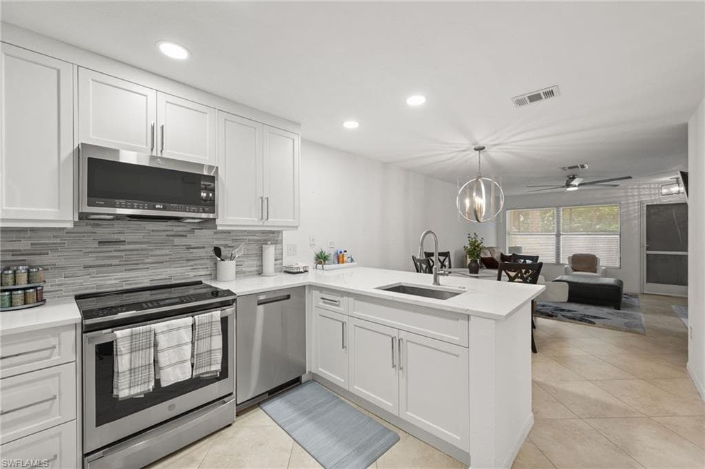 77 EMERALD WOODS DR I6-8
