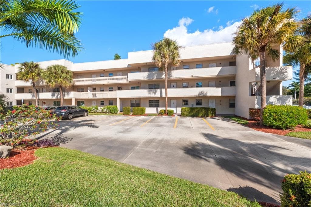 501 Forest Lakes BLVD 111-2