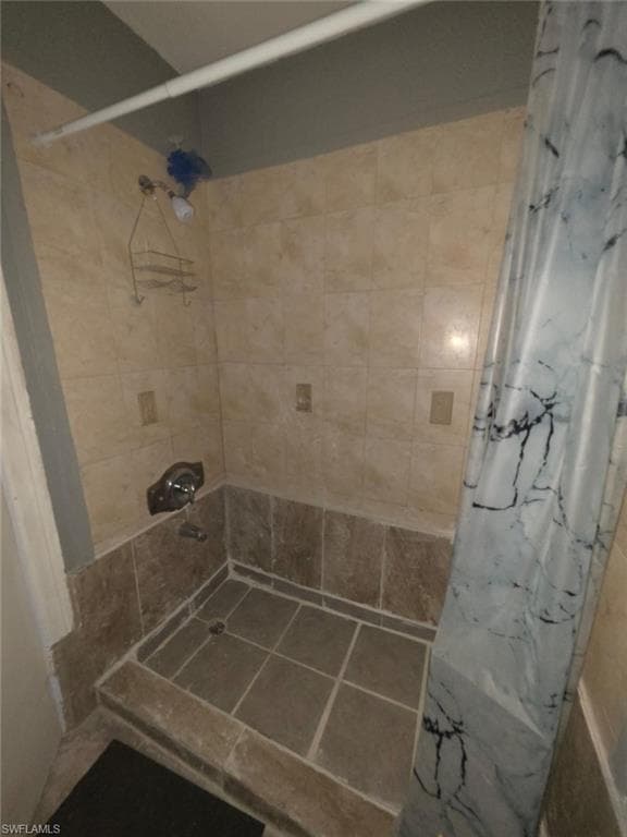 2835 Winkler AVE 215-38