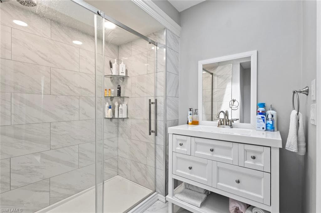 18260 Deep Passage LN-28