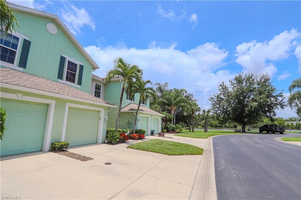 3630 Pine Oak CIR 105-2
