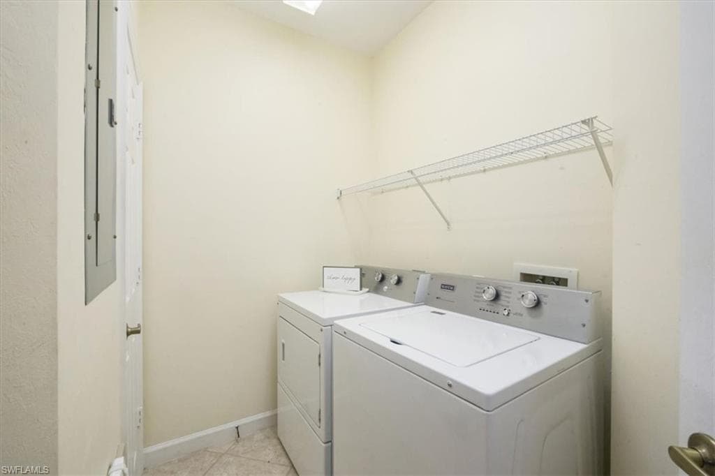 3057 Driftwood WAY 4004-21