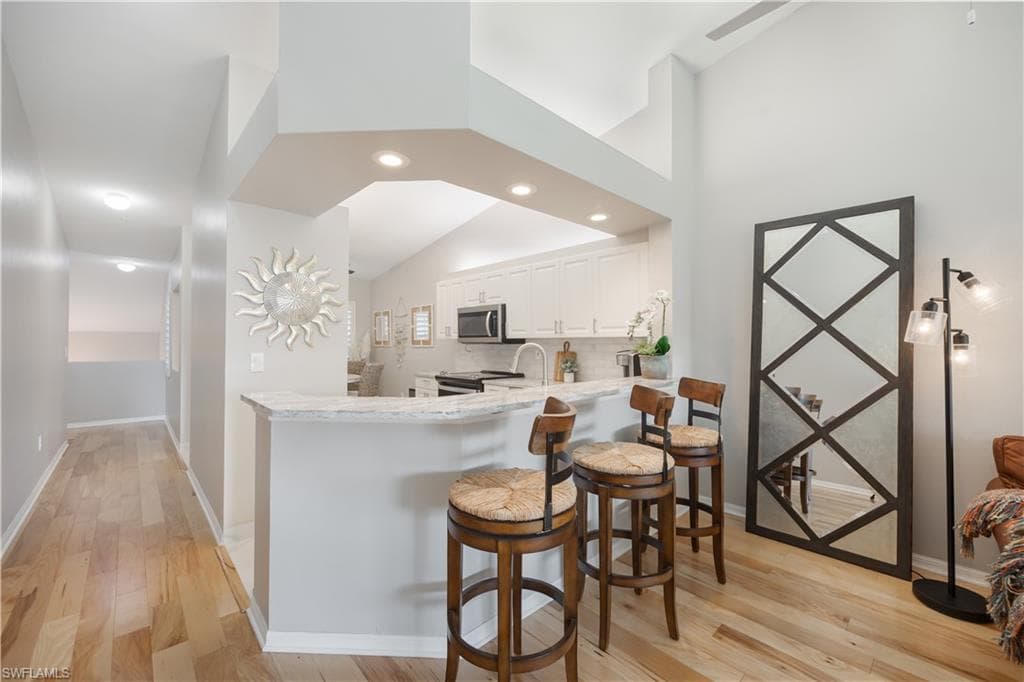 7564 Silver Trumpet LN U202-9