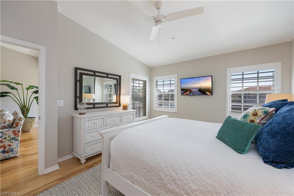 7564 Silver Trumpet LN U202-18