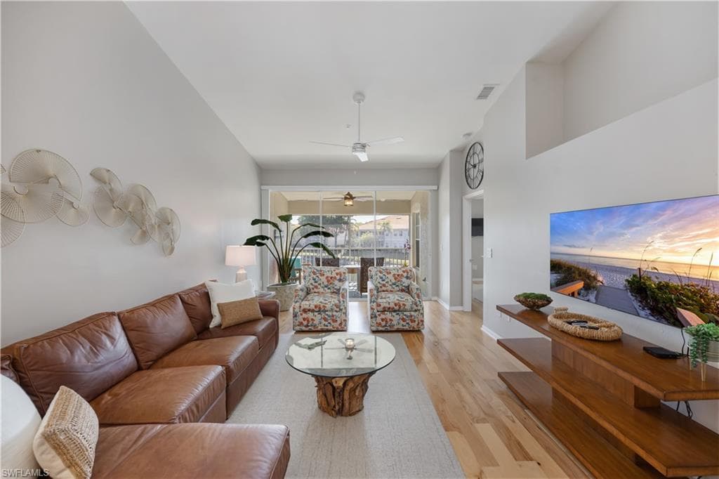 7564 Silver Trumpet LN U202-8
