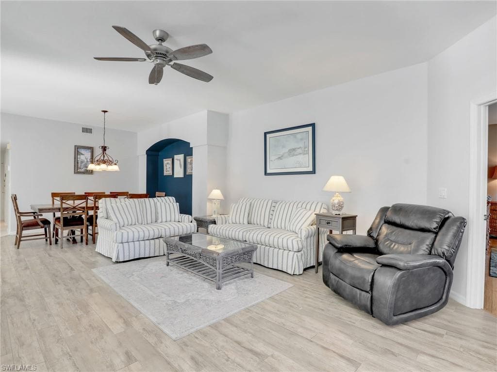 25051 Ballycastle CT 102-16