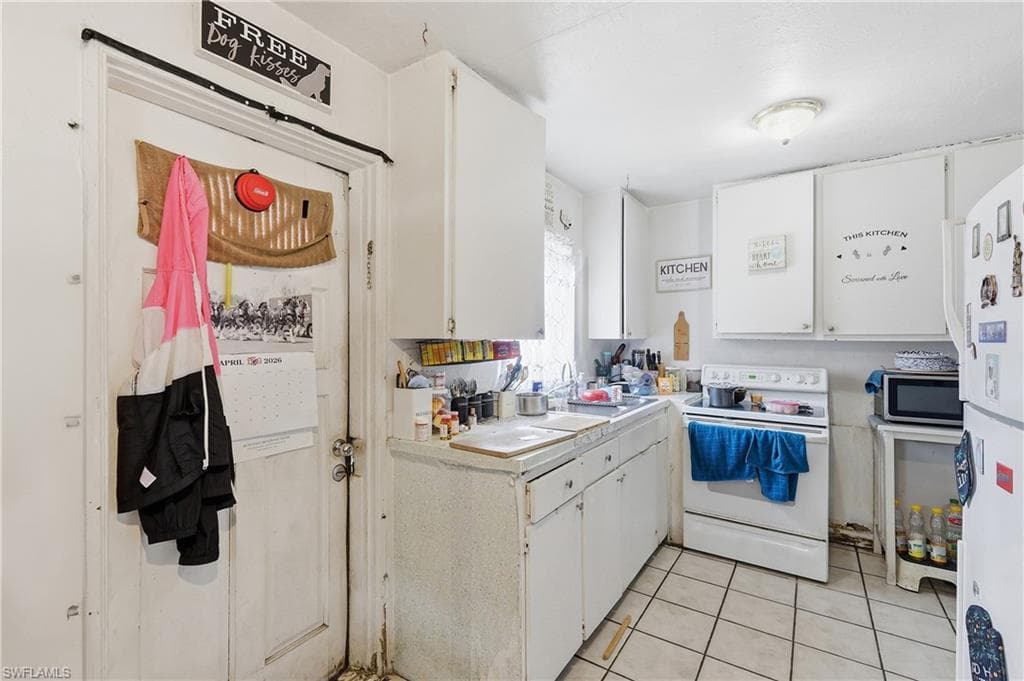 2355 Jeffcott ST-10