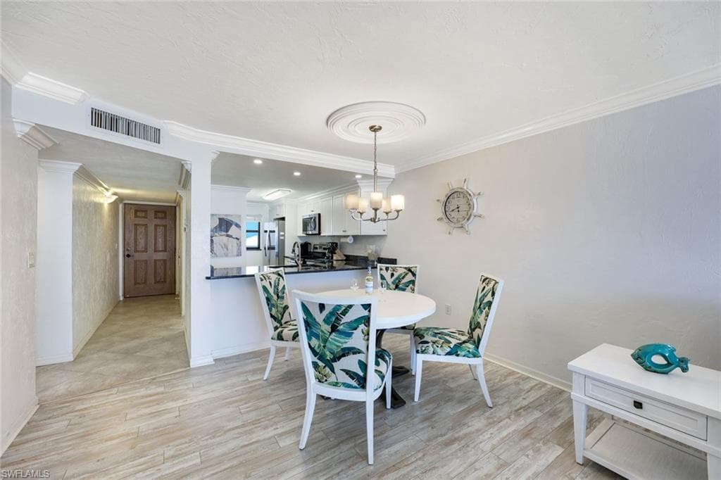 6400 Estero BLVD 402-13