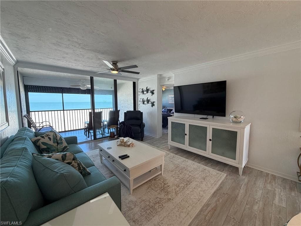 6400 Estero BLVD 402-7