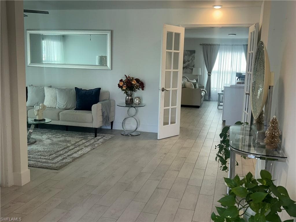 4314 Garden BLVD-4