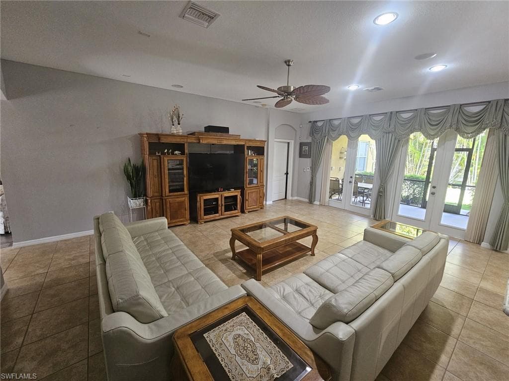 3033 Via Rialto ST-4