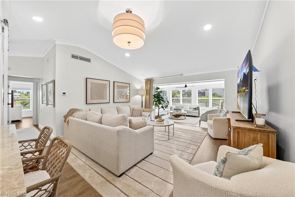1251 Par View DR-3