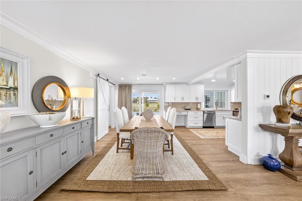 1251 Par View DR-13