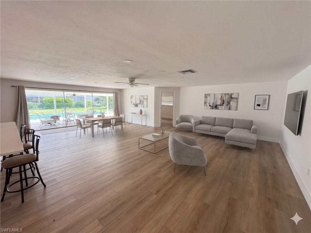 1463 Tanglewood PKWY-10