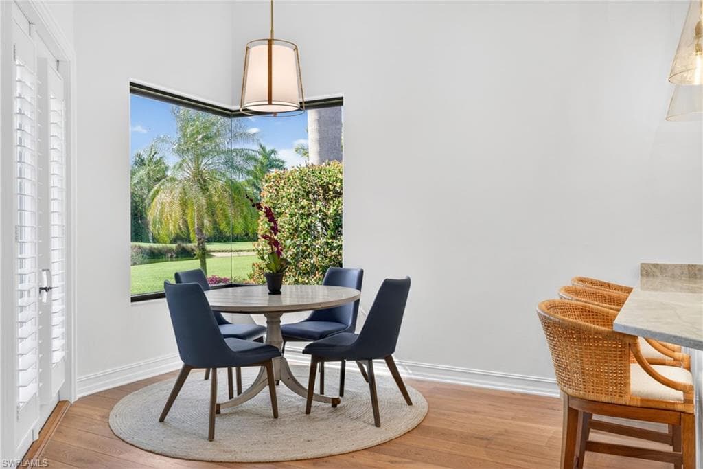 3296 LOOKOUT LN-12