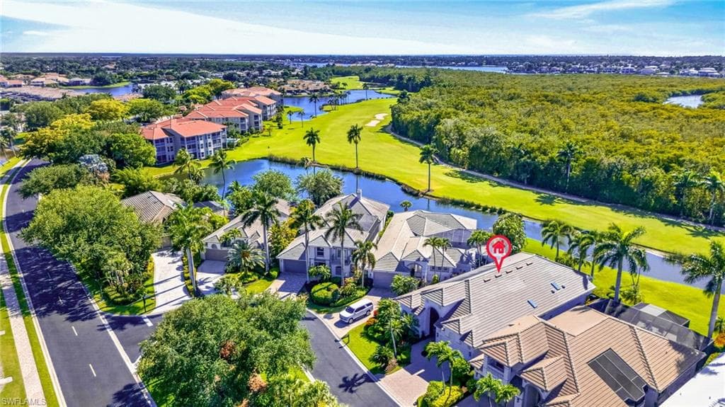 3296 LOOKOUT LN-34