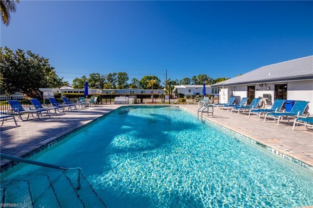 19 Garden DR-22