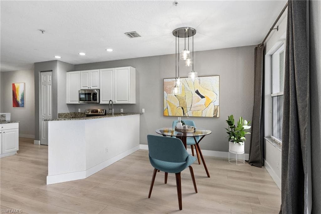 1410 Mariposa CIR 102-10