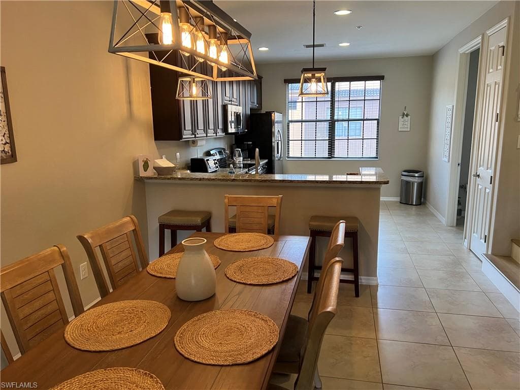 11875 Izarra WAY 8711-7