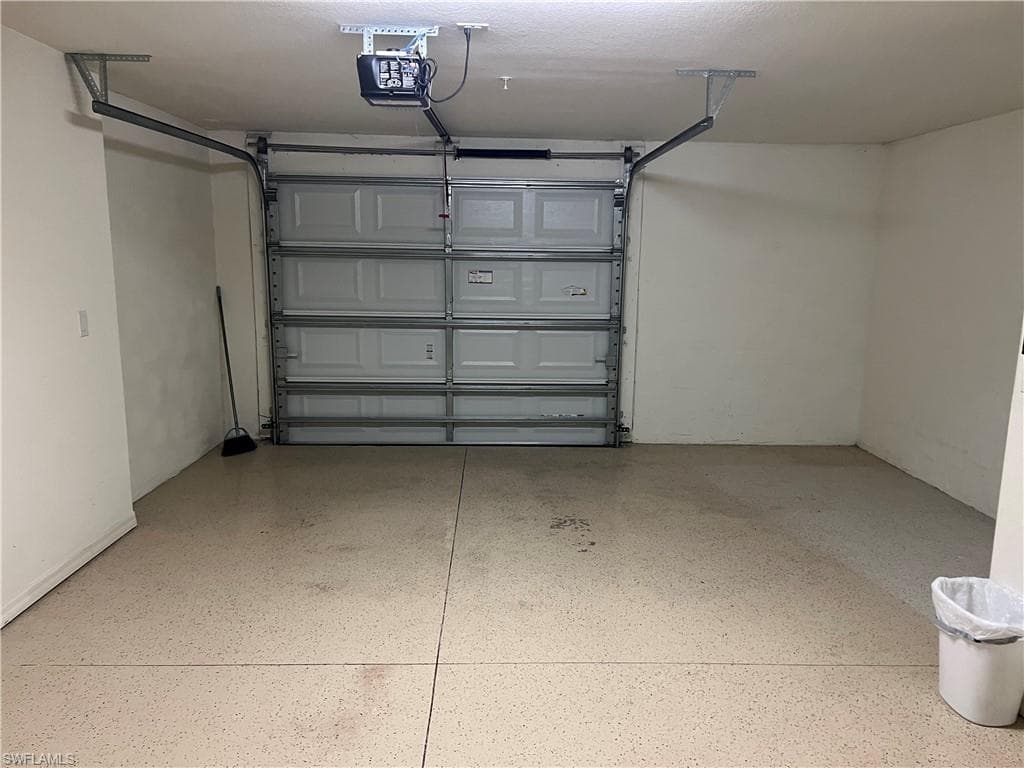 11875 Izarra WAY 8711-19