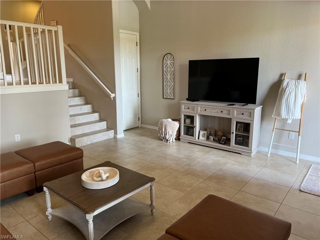 11875 Izarra WAY 8711-4