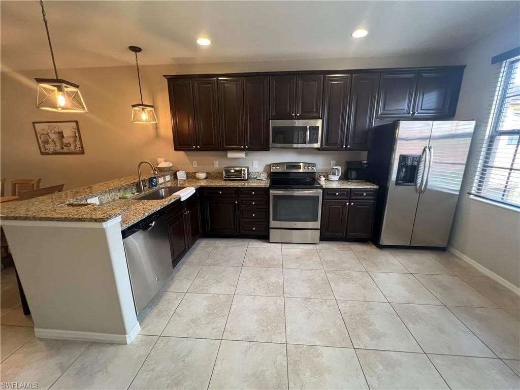 11875 Izarra WAY 8711-8