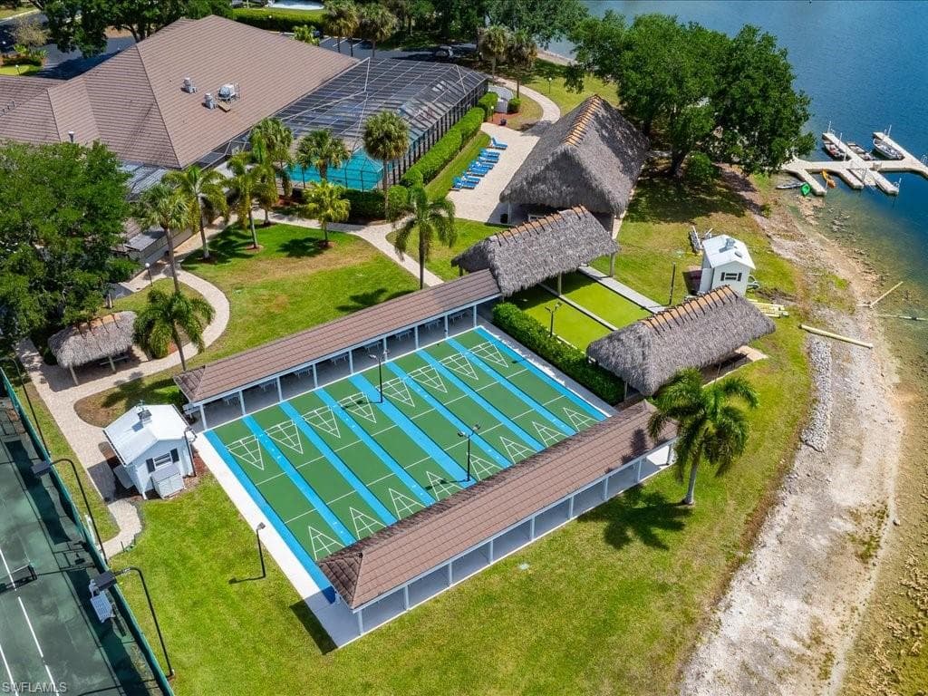 1022 Crystal Lake DR-12