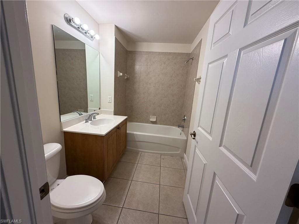 3957 Pomodoro CIR 301-10