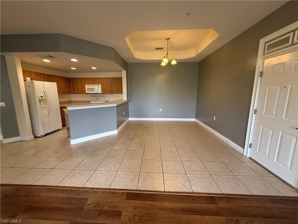 3957 Pomodoro CIR 301-19