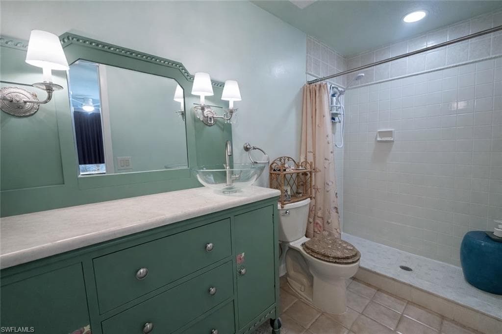 11060 Caravel CIR 201-8