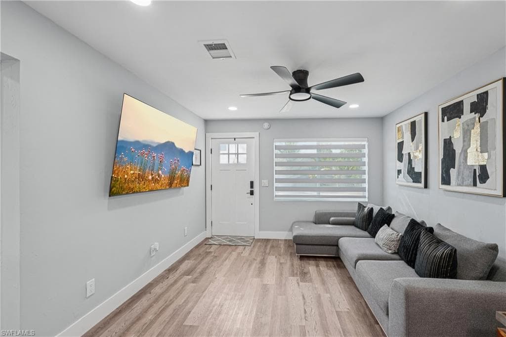92 Oak ST-3
